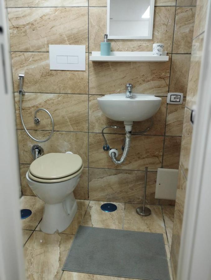 Casa Nina- Camera Ischia Apartment เนเปิลส์ ภายนอก รูปภาพ